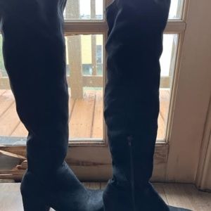 Womens Black boots